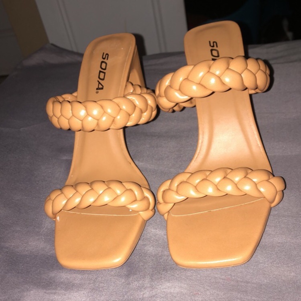 Fashionable heels!